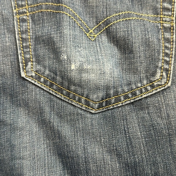 569 - Picture 2 of 3